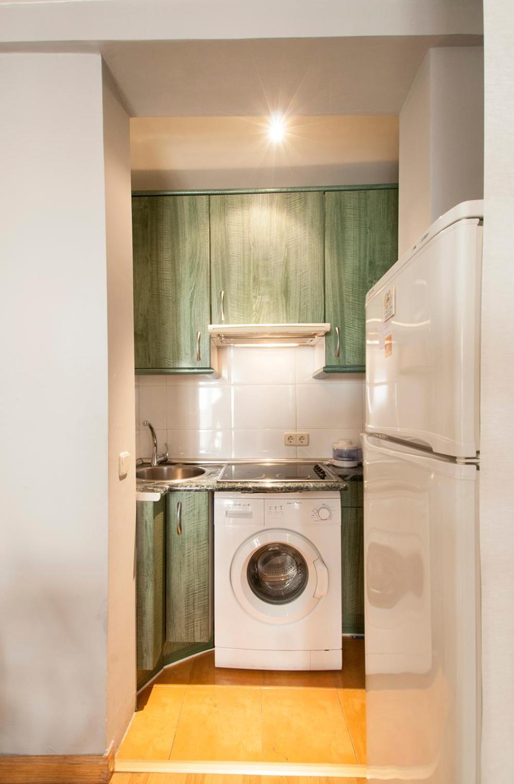 Apartamentos Eloisa Madrid Rum bild